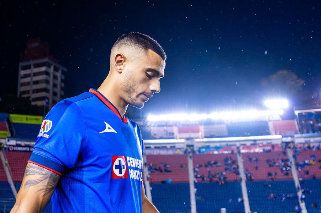Cruz Azul es campeón de Copa Fundadores; Giakoumakis sufre lesión