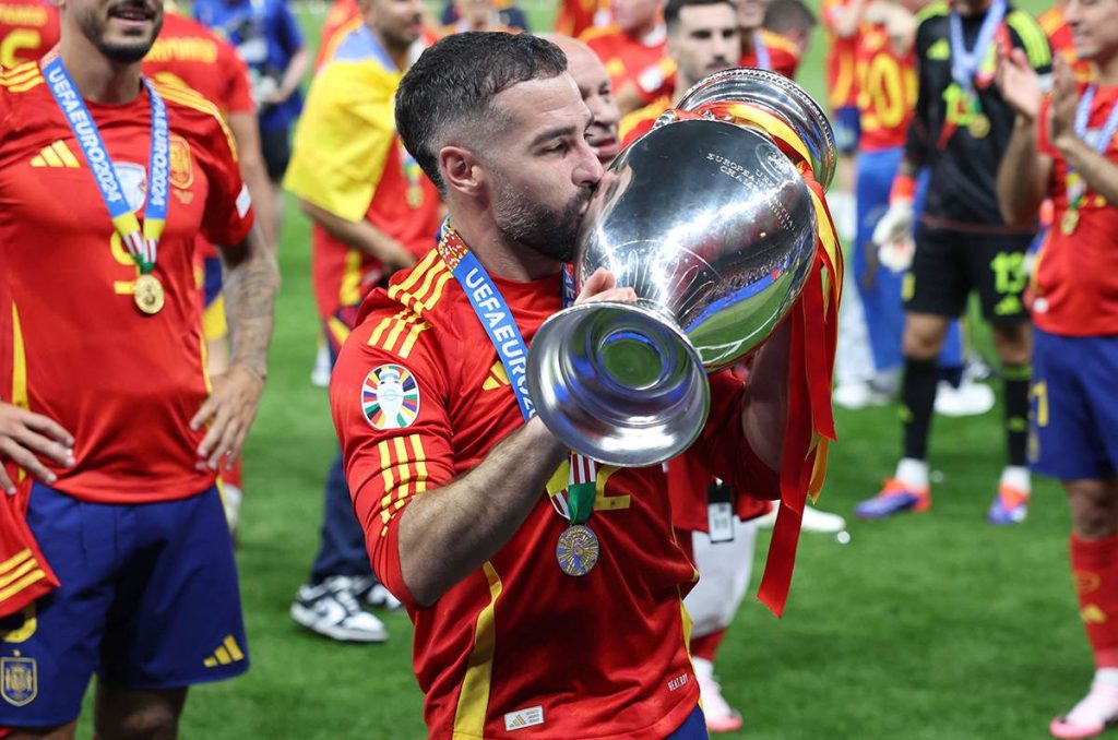 Los 17 ganadores del Eurodoblete; campeones de Champions y Eurocopa el mismo año