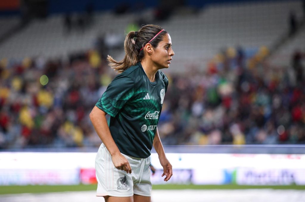 Kenti Robles apunta a las Águilas del América