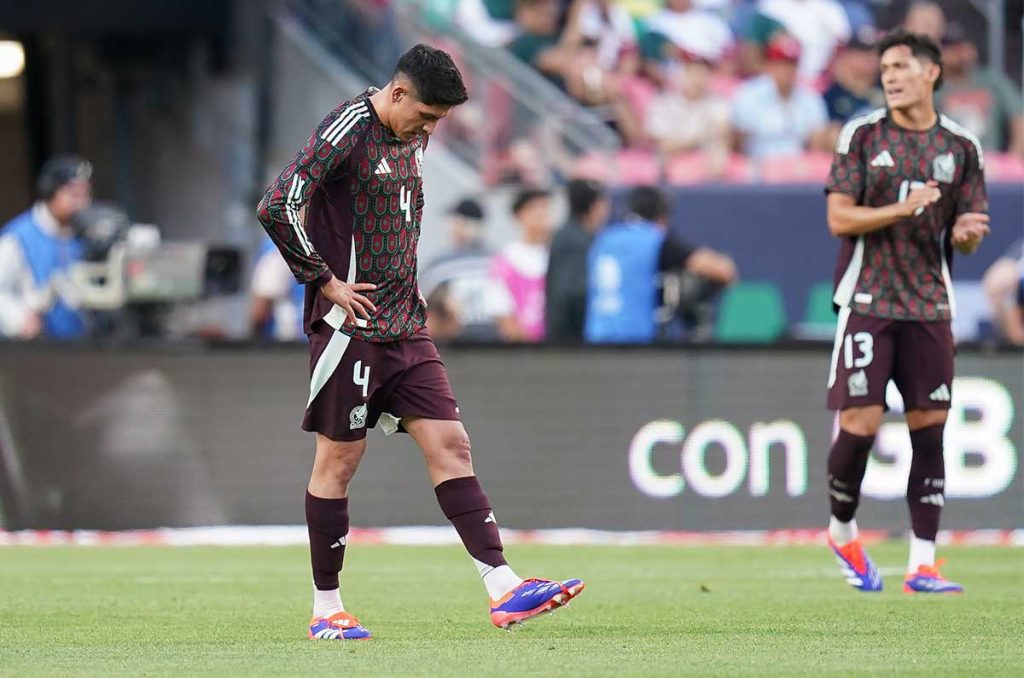 México deja entrever su mal momento y sufre goleada ante Uruguay