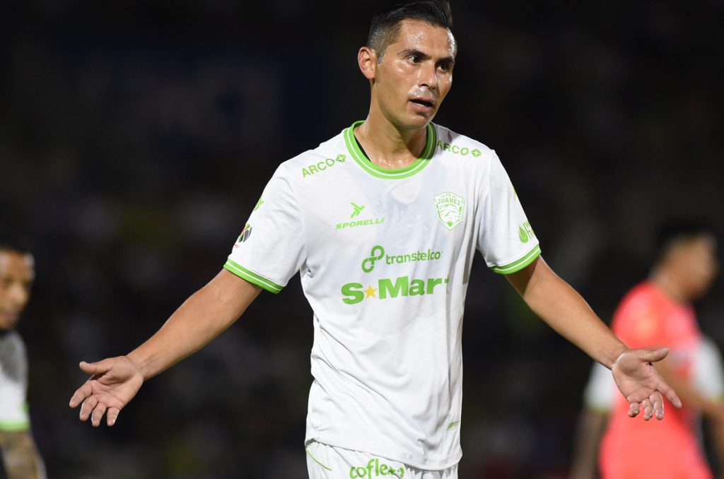 A sus 38 años, Paul Aguilar regresa a las canchas