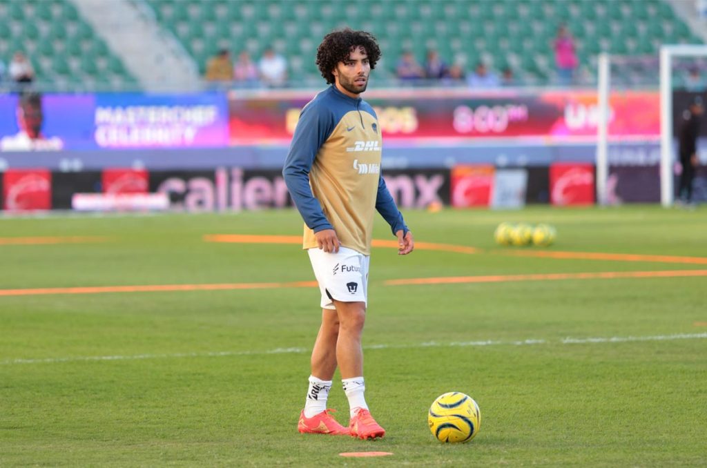 Chino Huerta está esperando por una oferta que lo ponga en el futbol de Europa