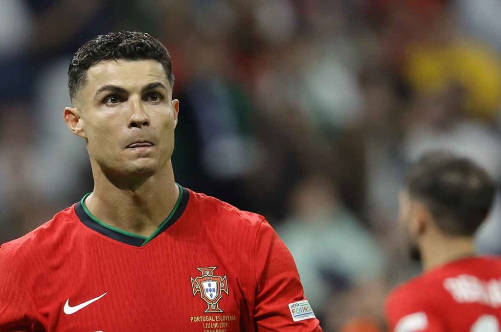 Diogo Costa se viste de héroe y le da el pase a Portugal ante Eslovenia 0