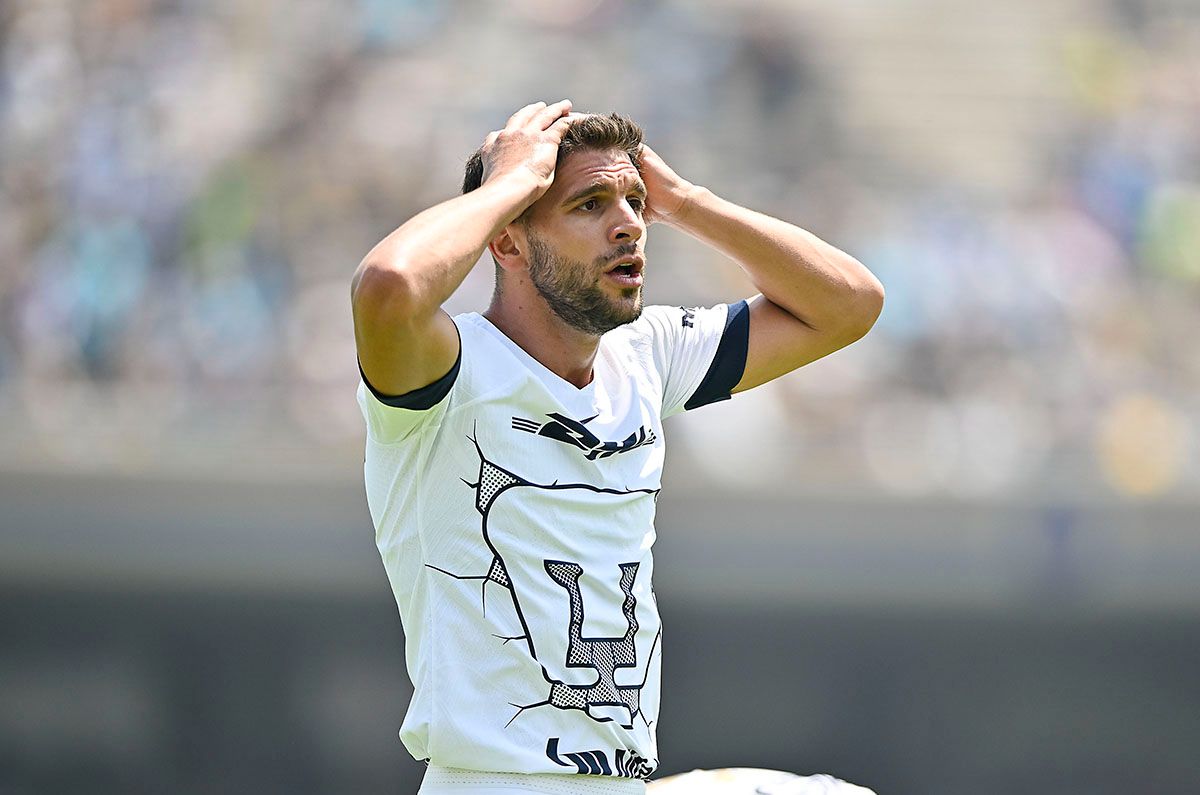 ¿Era mano? Lisandro Magallán provoca penal que perjudica a Pumas