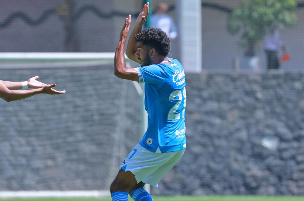 Samuel Espinosa, delantero que promete dentro de la Máquina de Cruz Azul