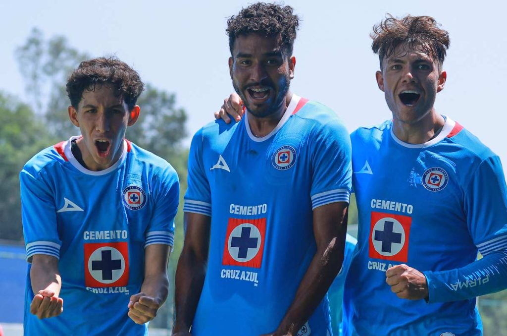 Samuel Espinosa, el goleador que ya pide una oportunidad en Cruz Azul