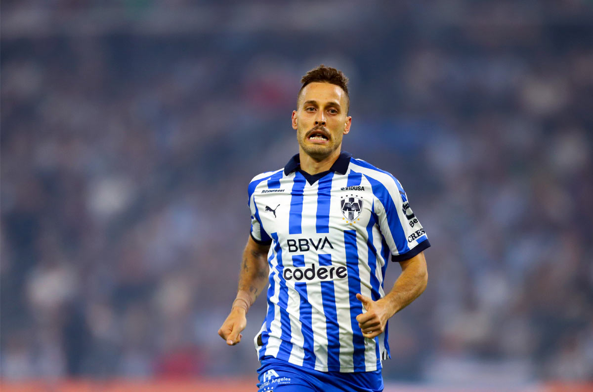 1. Sergio Canales. Poco a poco este mediocampista español está mostrando su calidad. Vale una cifra de 10.7 millones de dólares y se espera que pueda marcar diferencia de forma importante. 
