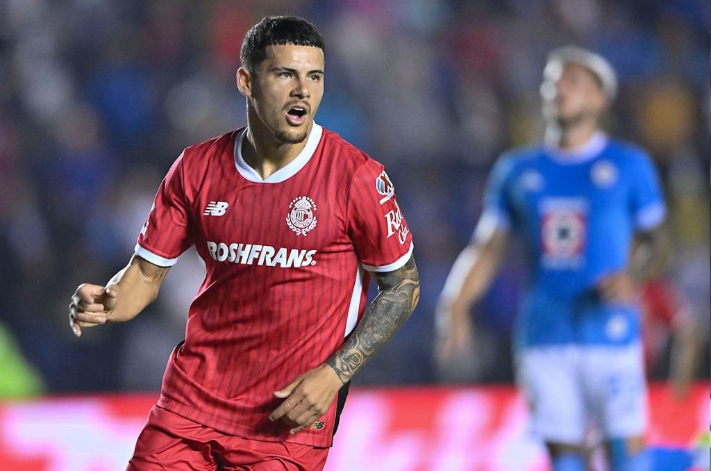 Cruz Azul pierde su invicto y es desplazado del liderato por Toluca