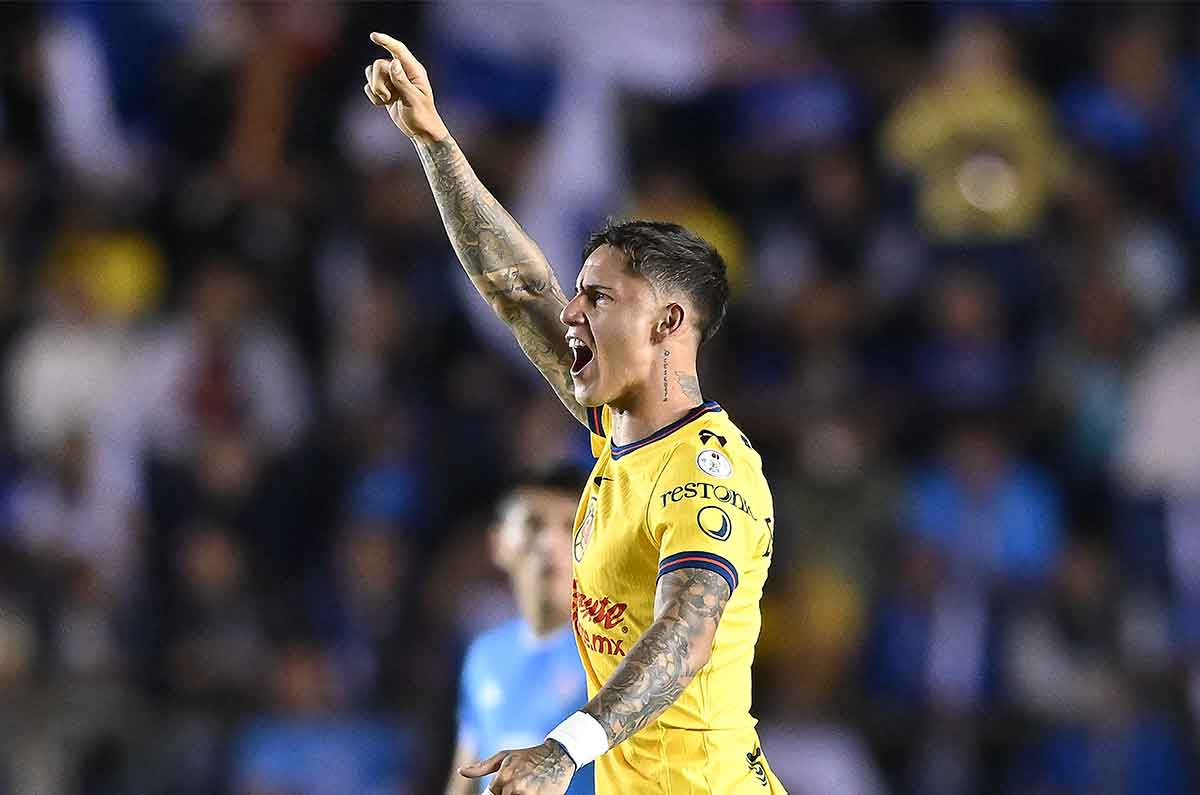 Brian Rodríguez en festejo de gol