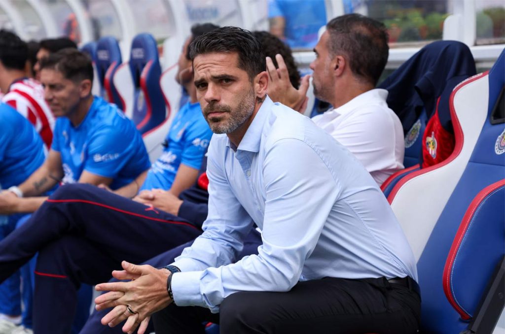 En Chivas dudan extender contrato de Fernando Gago