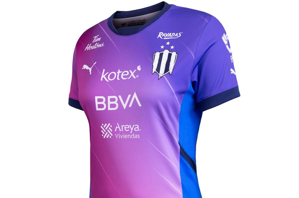 ¿Qué es la Bloke Core? Tendencia adoptada en la nueva jersey de Rayados 0