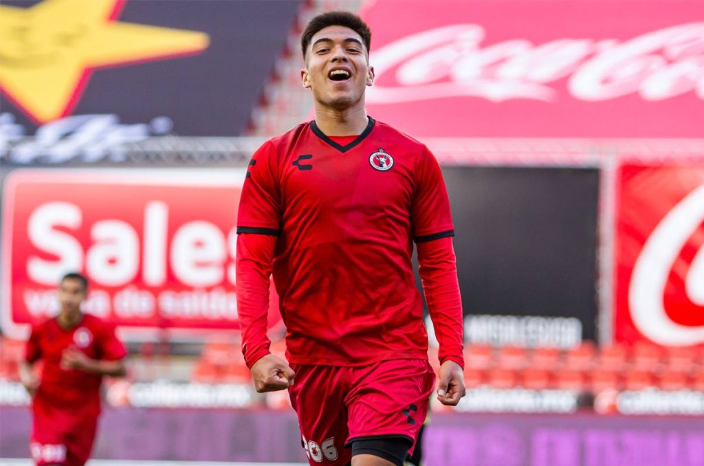 Rubén Hernández, el delantero mexicano que busca sobresalir en Europa 