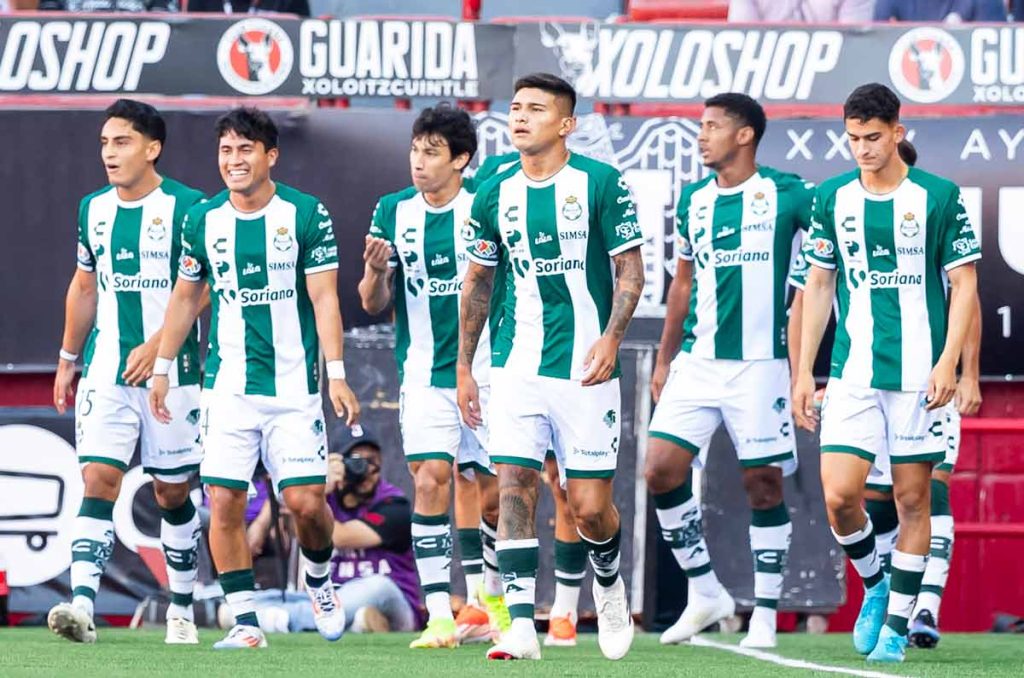 Santos Laguna indicó que gastaron una gran cantidad de dinero, pero no se ve reflejado en el campo