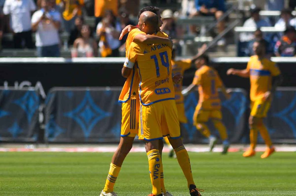 Tigres y sus variadas opciones para defensa central en 2024