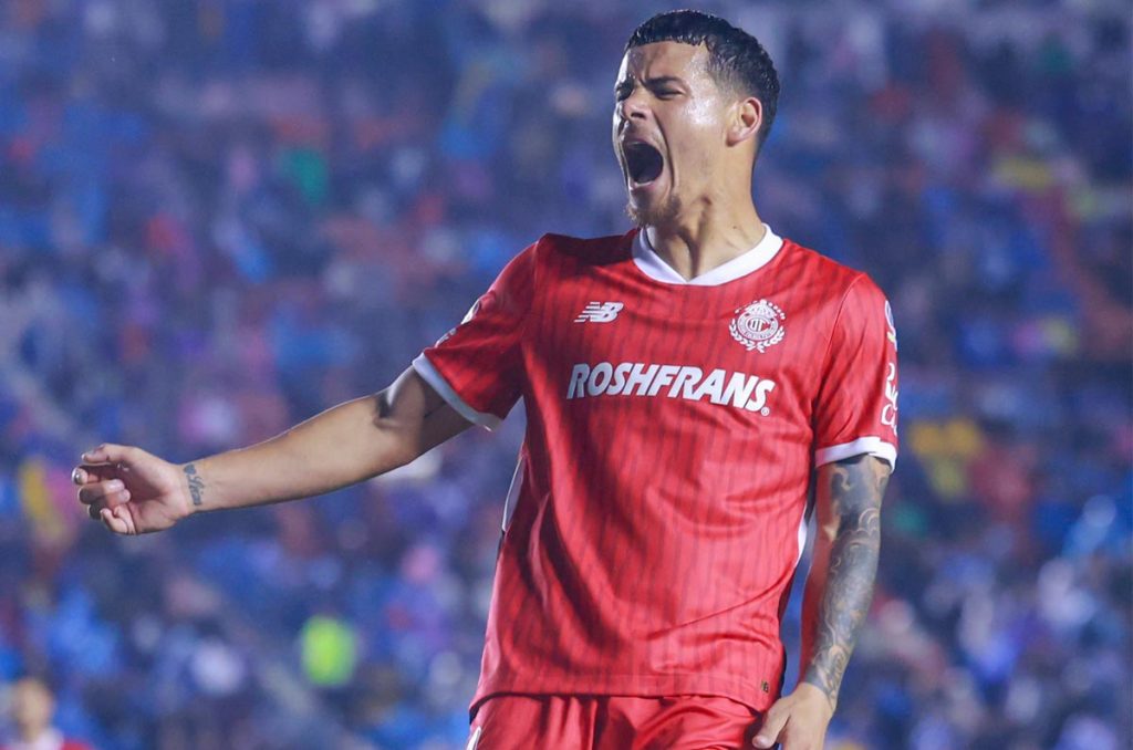 Toluca ya tiene el reemplazo de Maxi Araujo