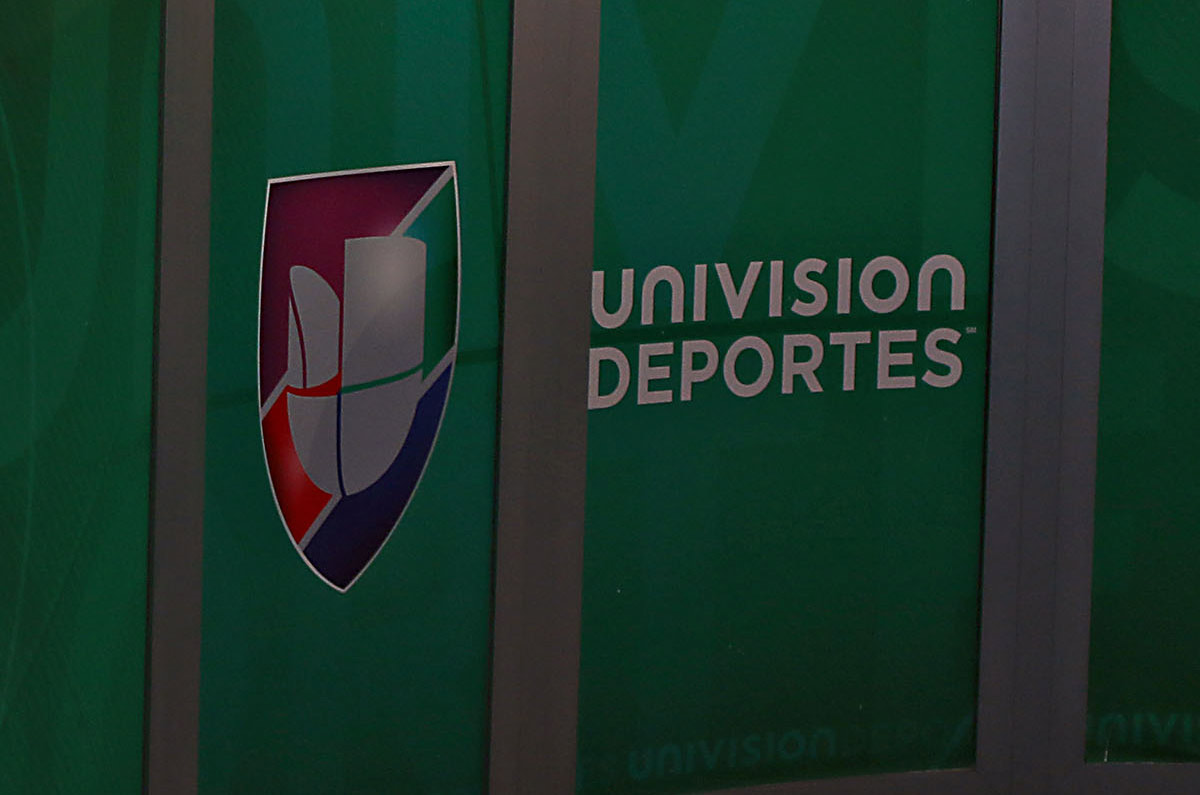 univision-deportes-y-tudn-cierran-en-estados-unidos-perro-bermudez-se-despide
