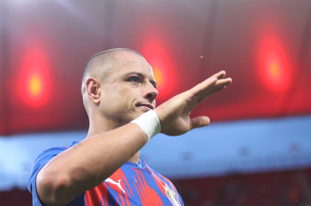 Se cuestiona la poca actividad que ha tenido Chicharito como visitante desde su regreso a Chivas