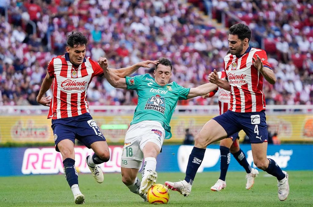 Chivas iguala récord histórico sin recibir gol; ¿desde cuándo no le anotan? 0