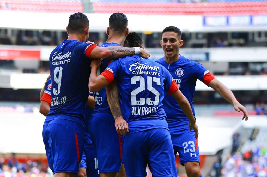 Cruz Azul lo vendió en 8 millones de dólares por él y ahora está por terminar contrato 