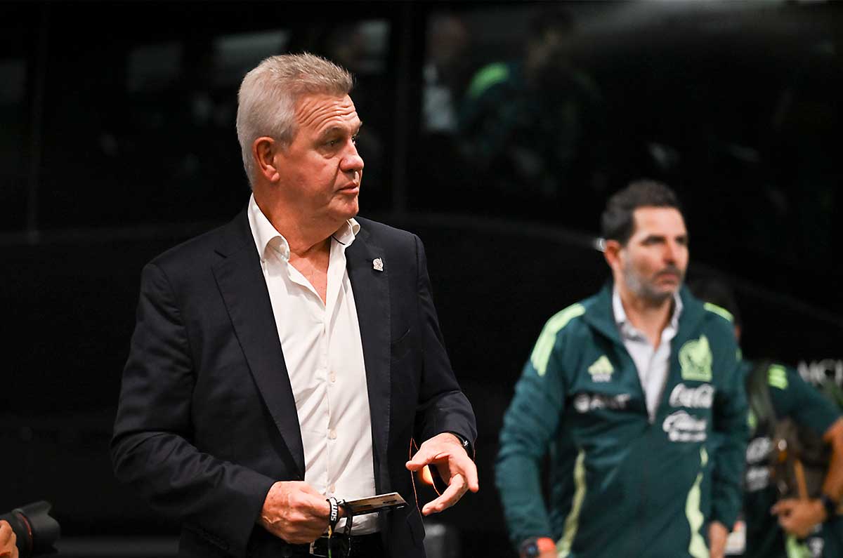 ¿Cuál es el balance de Javier Aguirre contra el Valencia?