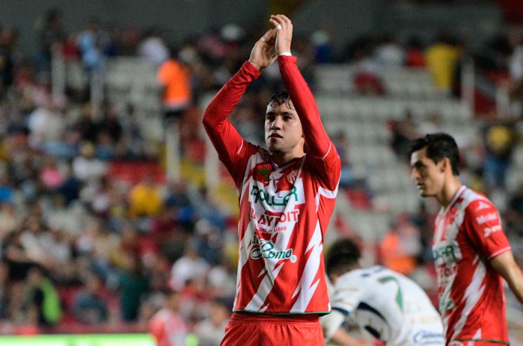 Las Águilas ya no desean el regreso de Emilio Lara para el 2025