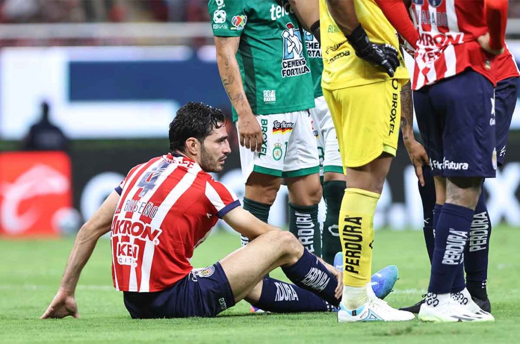 ¿Fue correctamente sancionado el penal en el Chivas vs León? ¿Apareció el CHIVAR?