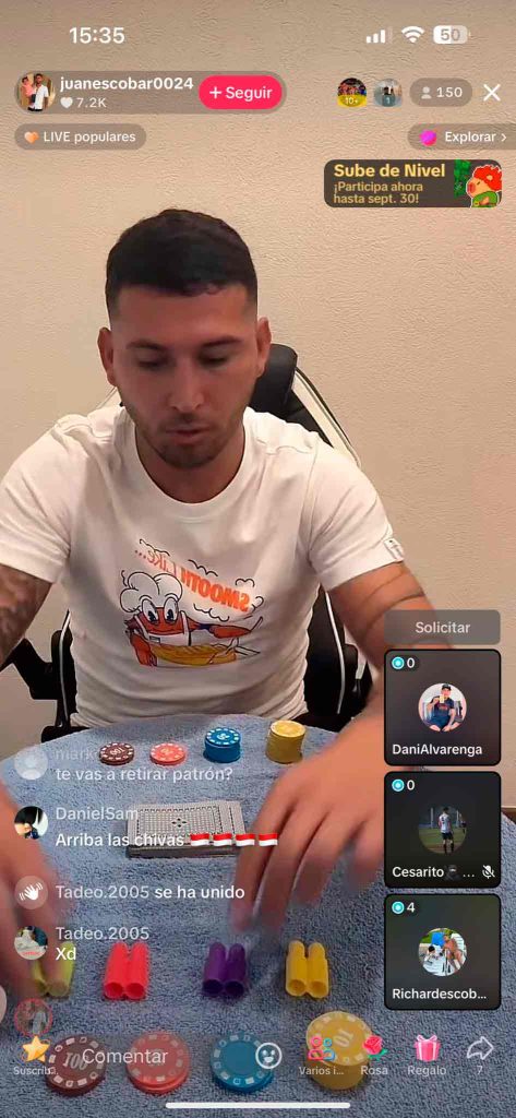 Juan Escobar se ha manifestado como un experto en el tarot y para leer las cartas