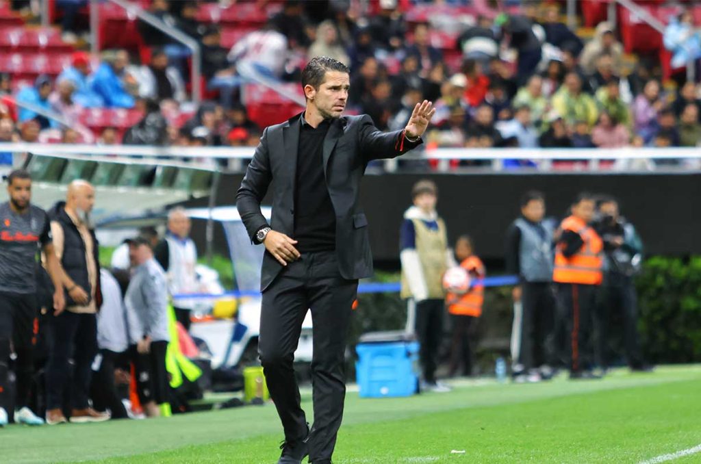Así va la novela de Fernando Gago con las Chivas de Guadalajara 0