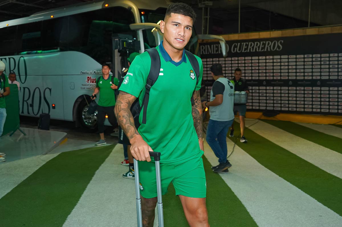 Bruno Amione. Con una cifra de 3.3 millones de dólares, este defensa central argentino ya tiene el interés de Boca Juniors para hacerse con sus servicios. Siendo uno de los futbolistas sudamericanos que mejor se han visto ante la crisis del club.
