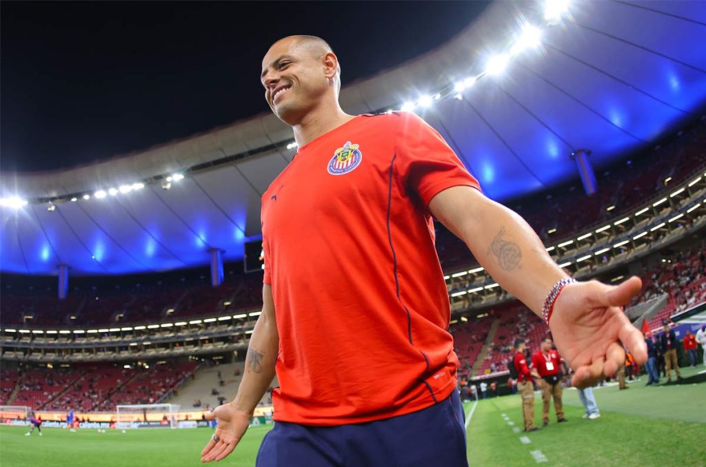 Chicharito explota por mal momento en Chivas: “Soy odioso, mamón, soy un asco”