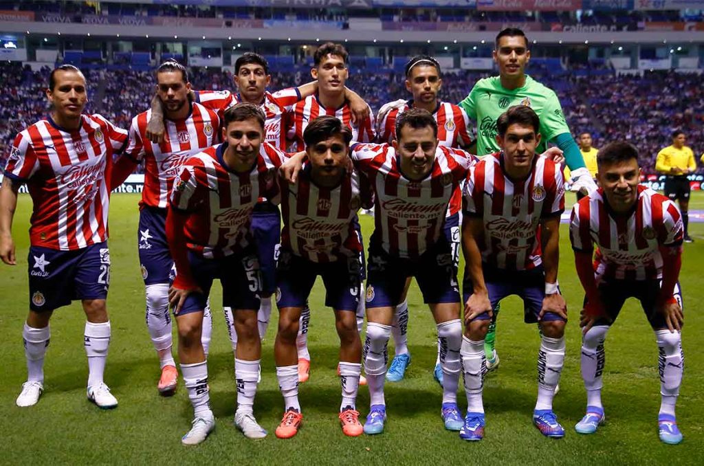 Chivas busca técnico campeón en Liga MX, con experiencia en Europa