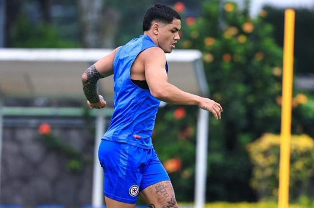 Cruz Azul quiere llevar de a poco a Toro Fernández y apenas verá acción con la Sub-23 para tomar ritmo