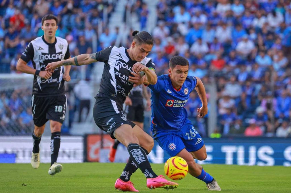 Cruz Azul vs Necaxa juegan la Jornada 11 del torneo Apertura 2024 dentro de la Liga MX