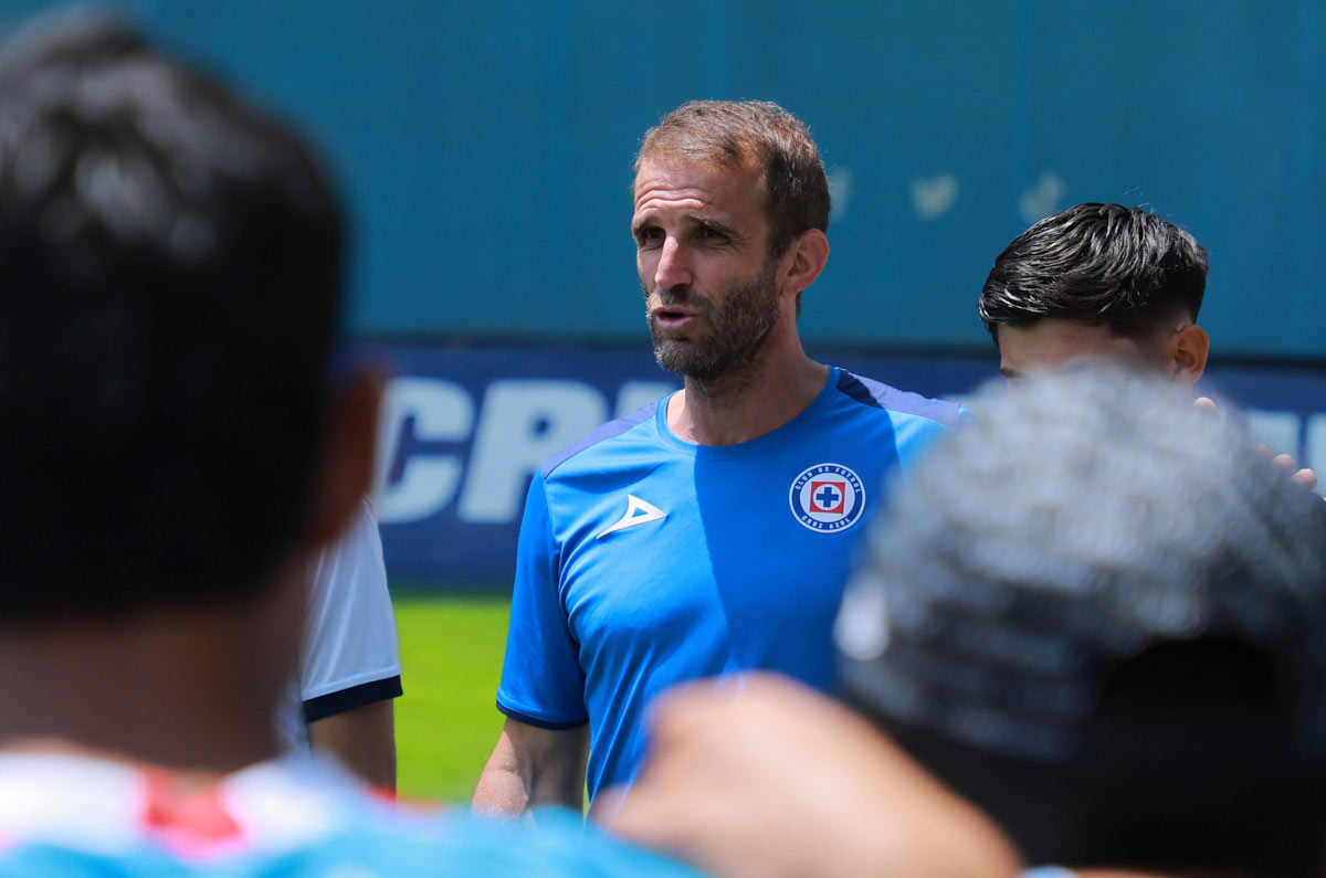 Cruz Azul se quiere asegurar 7.5 millones de dólares en el mercado