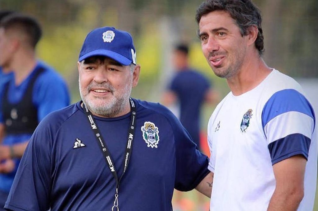 Diego Armando Maradona y Mariano Messera en Gimnasia y Esgrima de la Plata