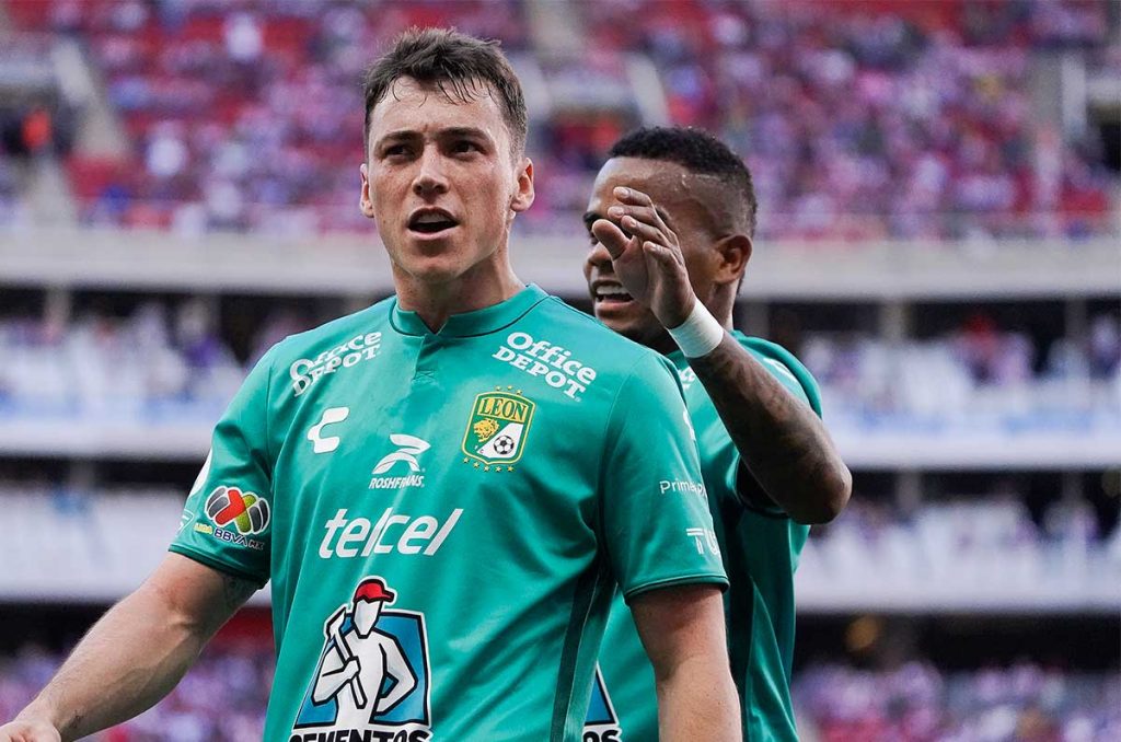 Federico Viñas con un emotivo mensaje de despedida en León 0