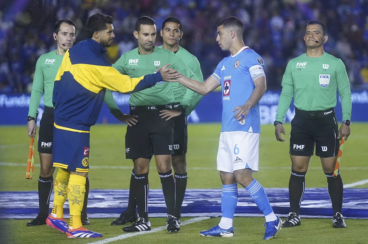 ¿Cuánto tiempo estará fuera Henry Martín? Erik Lira lo sustituye en el Tri