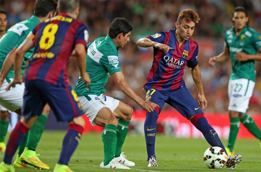 Iniesta en el enfrentamiento del FC Barcelona ante León por el Joan Gamper