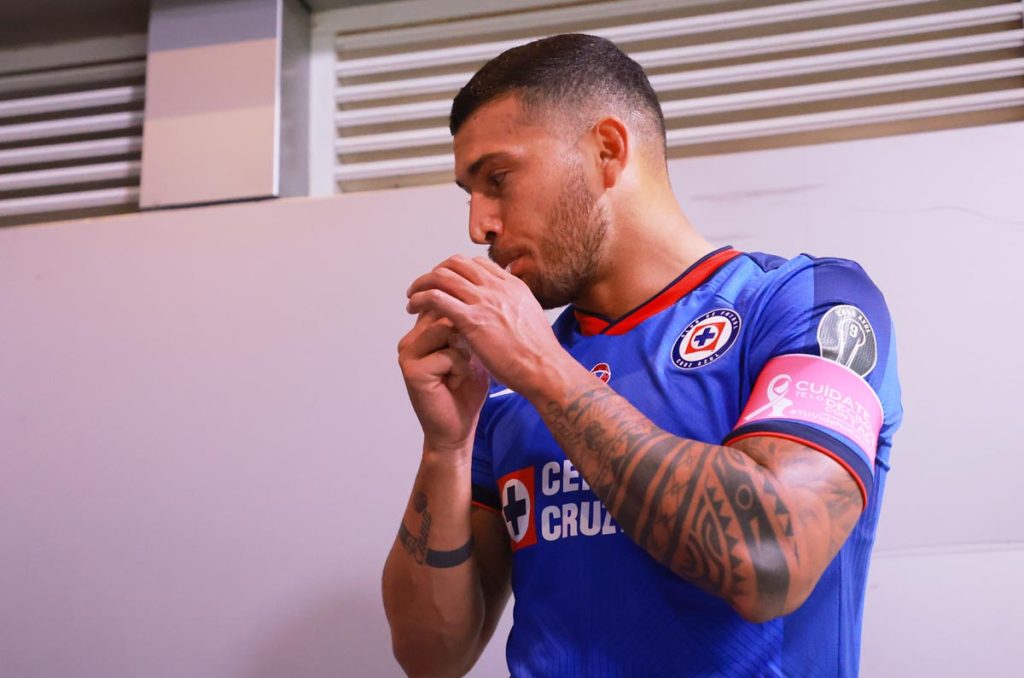 Juan Escobar se mantendrá en la Liga MX este Clausura 2025