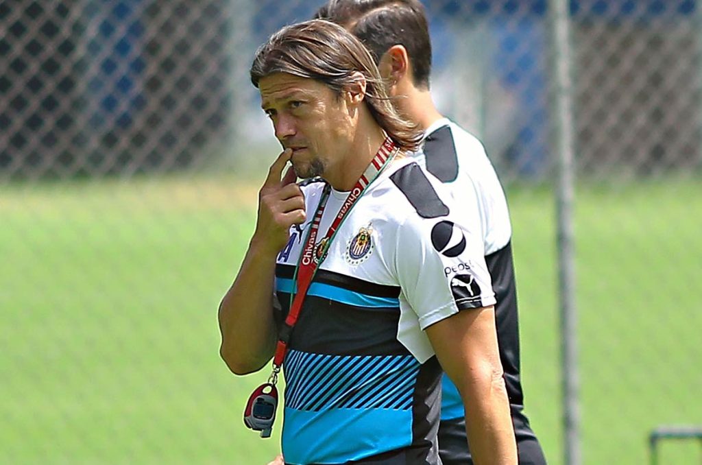 El regreso de Matías Almeyda con Chivas tendrá que esperar