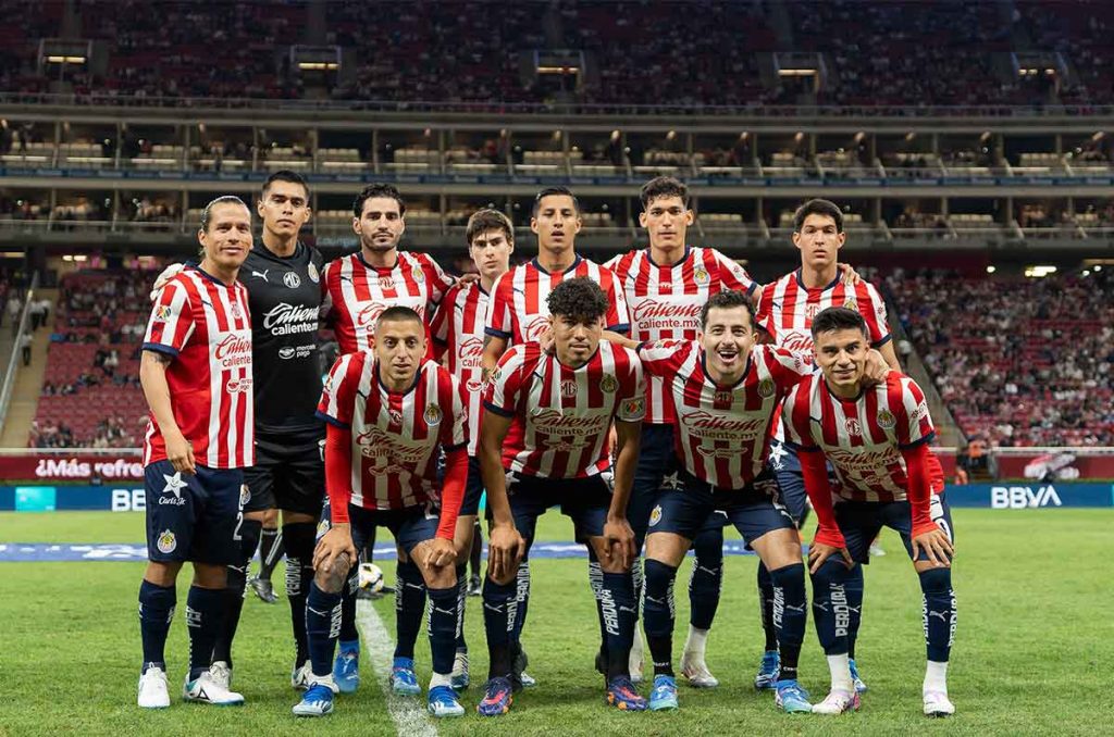 Postulan a multicampeón con América para enderezar el rumbo de Chivas