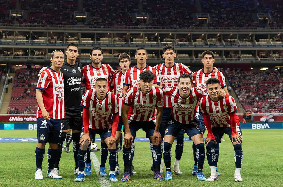 Postulan a multicampeón con América para enderezar el rumbo de Chivas