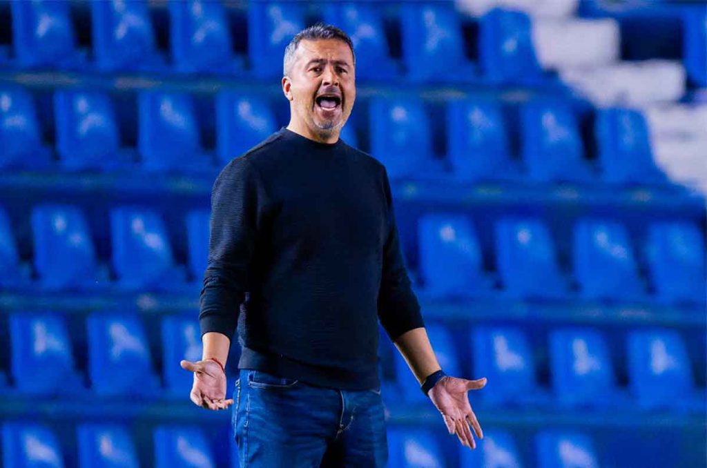 ¿Quién es Arturo Ortega? Nuevo técnico interino de Chivas 0