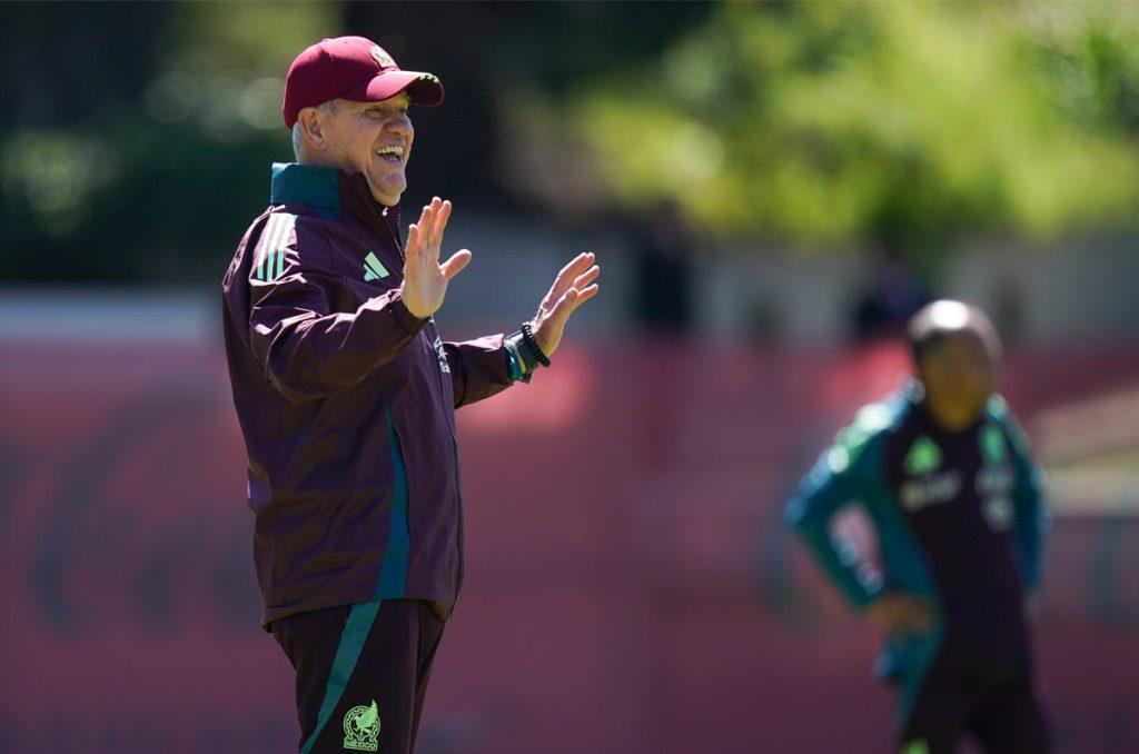 Javier Aguirre ya tiene elegidos a sus jugadores para esta alineación de la Selección Mexicana vs Valencia