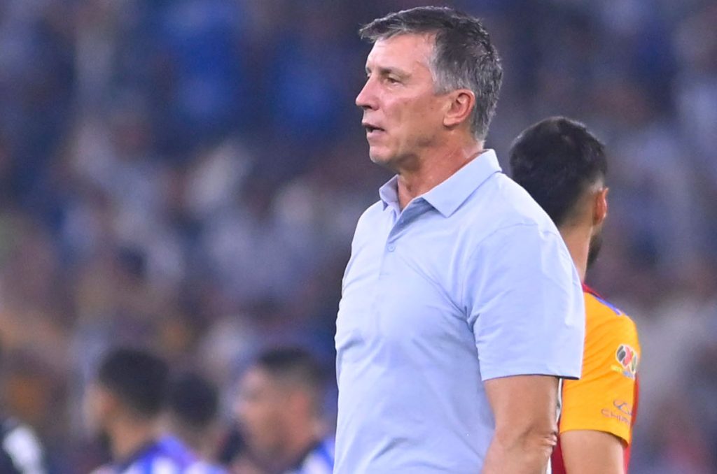 Robert Dante Siboldi se ha manifestado al respecto de dirigir a las Chivas de Guadalajara