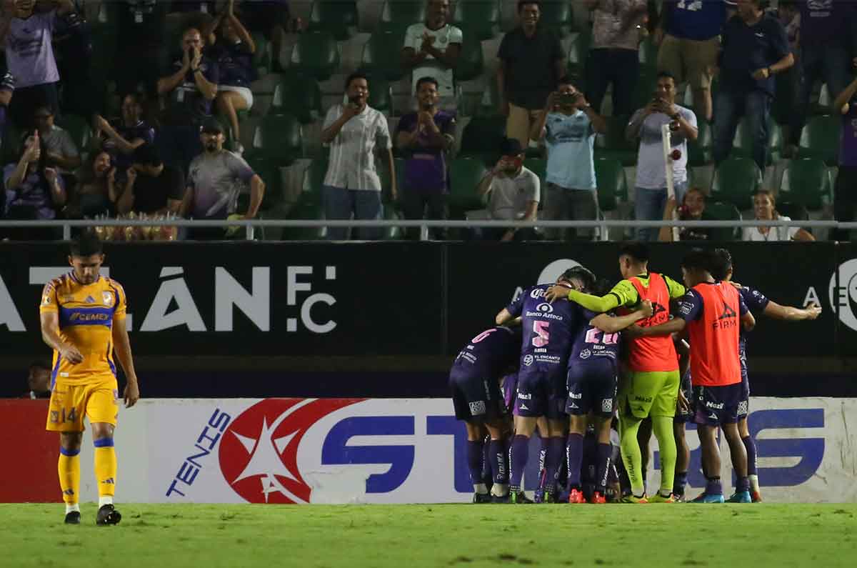 Tigres continúa en mala racha, ahora sufre sorpresivo descalabro ante Mazatlán