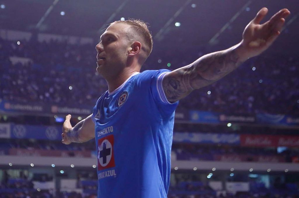 Rotondi evita catástrofe y acerca a Cruz Azul a un récord histórico en Liga MX