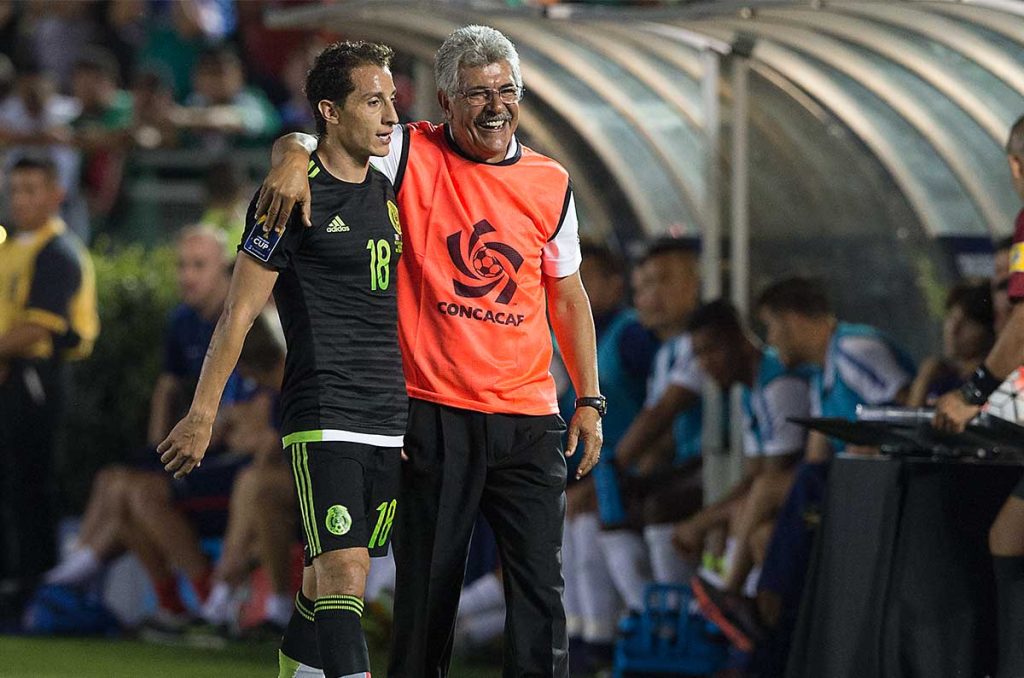 Tuca Ferretti propone más retiros en la Selección Mexicana aparte de Guardado