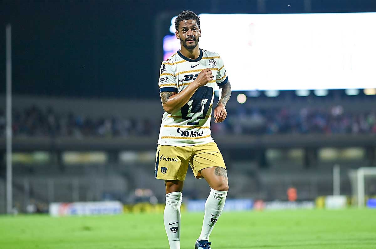 José Caicedo en festejo de gol
