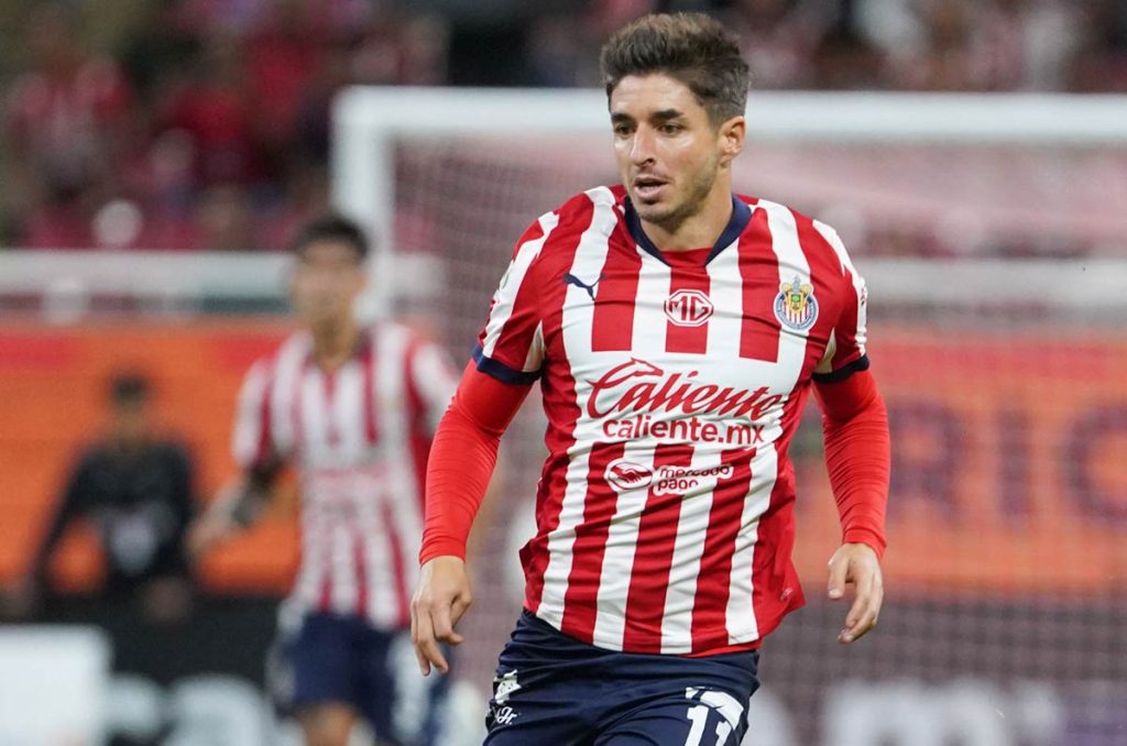 Conejito Brizuela tiene distintas posibilidades en las Chivas de Guadalajara